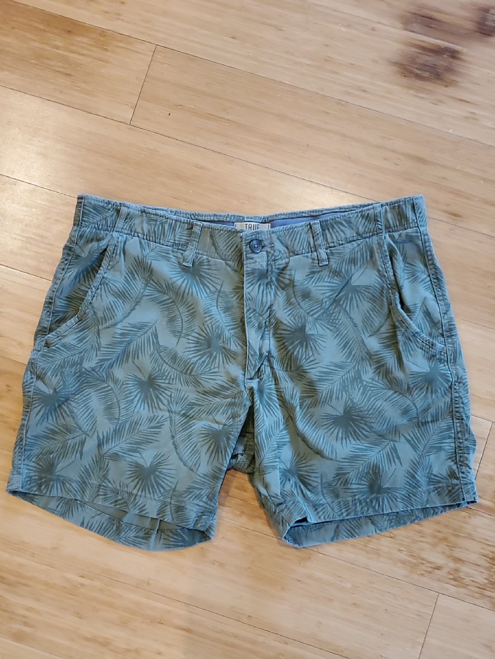 True Craft Palm Print Flat Front Shorts - Olive Green